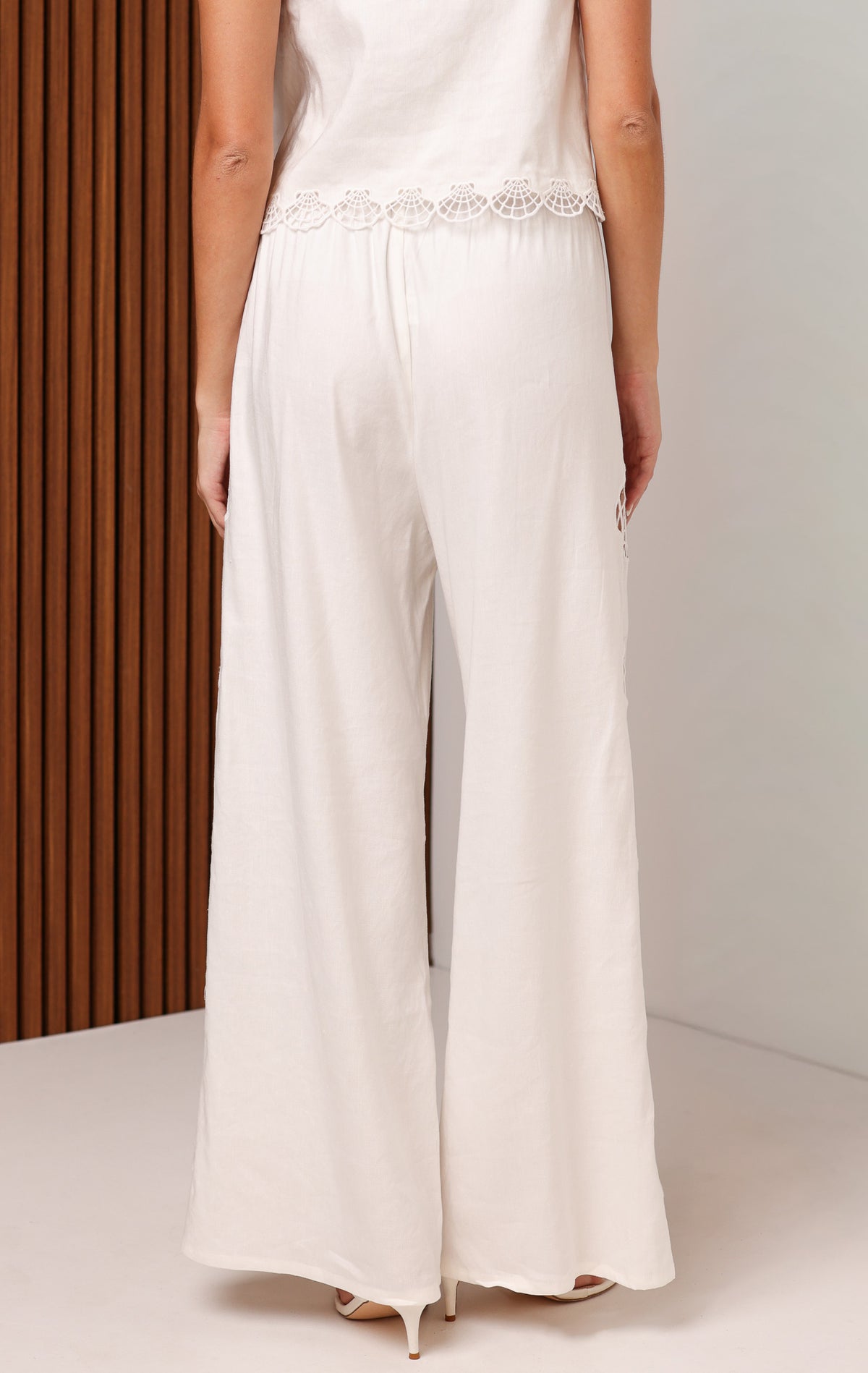 SHELLY PANT