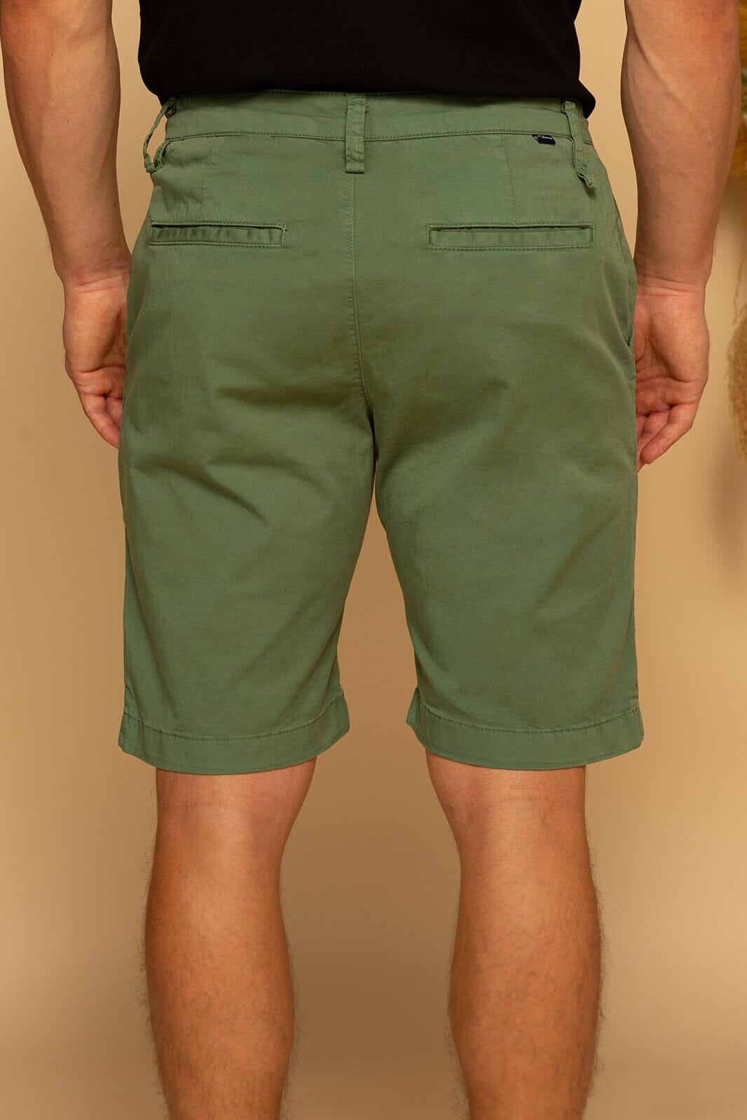 LIAM 9" FLAT FRONT SHORT - HEDGE GREEN - 28