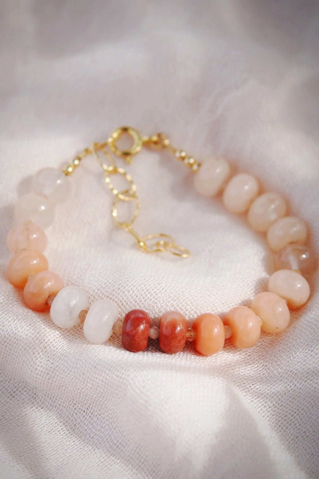 PEACH OMBRE GEMSTONE BRACELET - HO'OLAUA'E - Peach