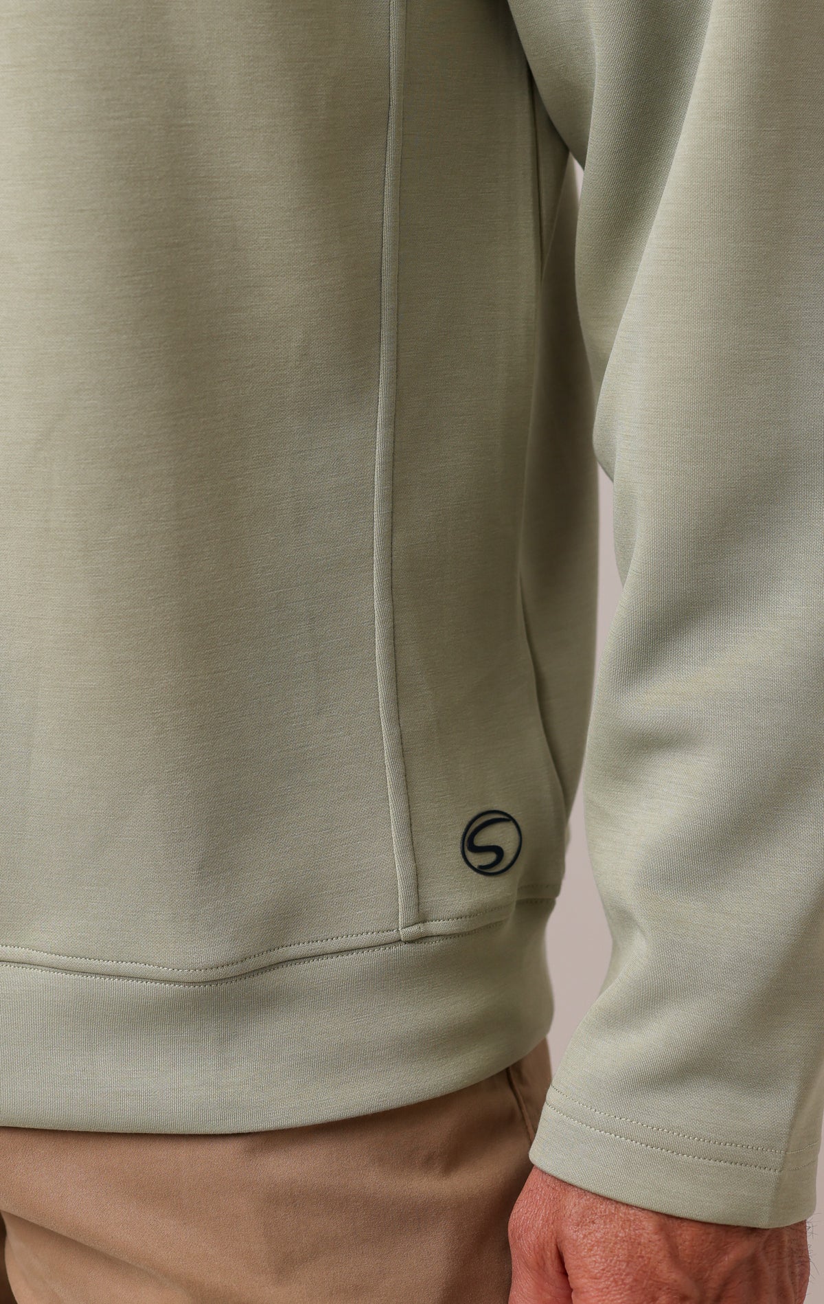 BREAKWATER HOODIE