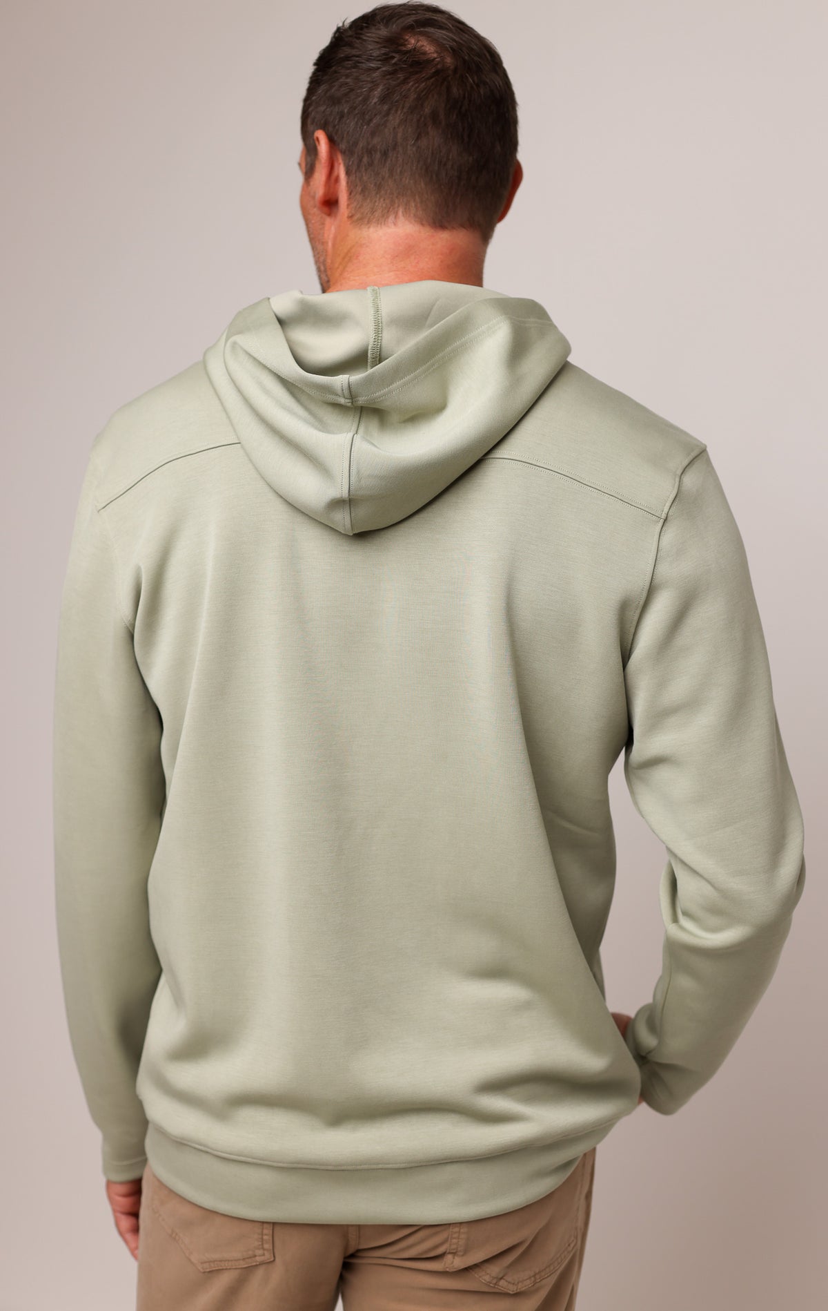 BREAKWATER HOODIE