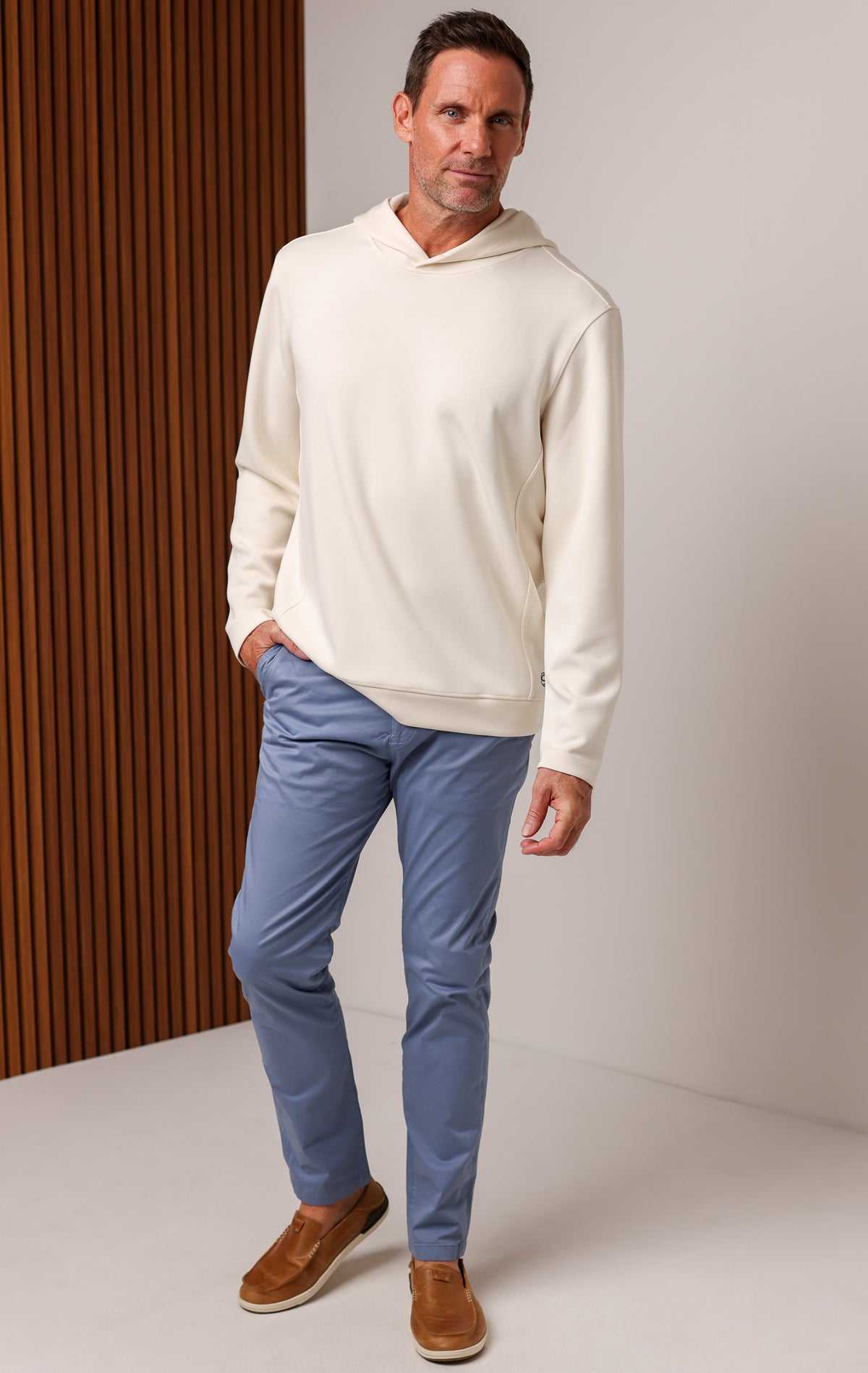 BREAKWATER HOODIE