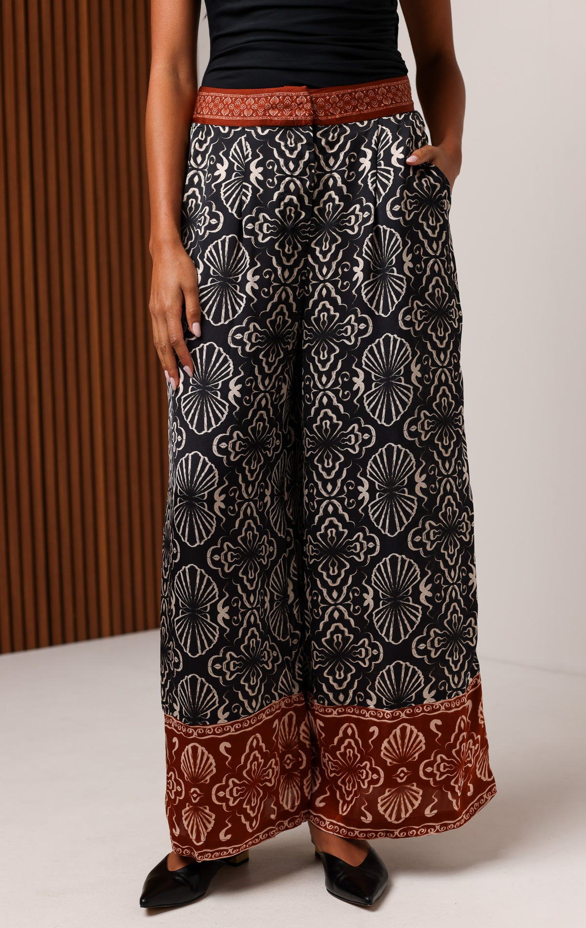 CELIA PANT