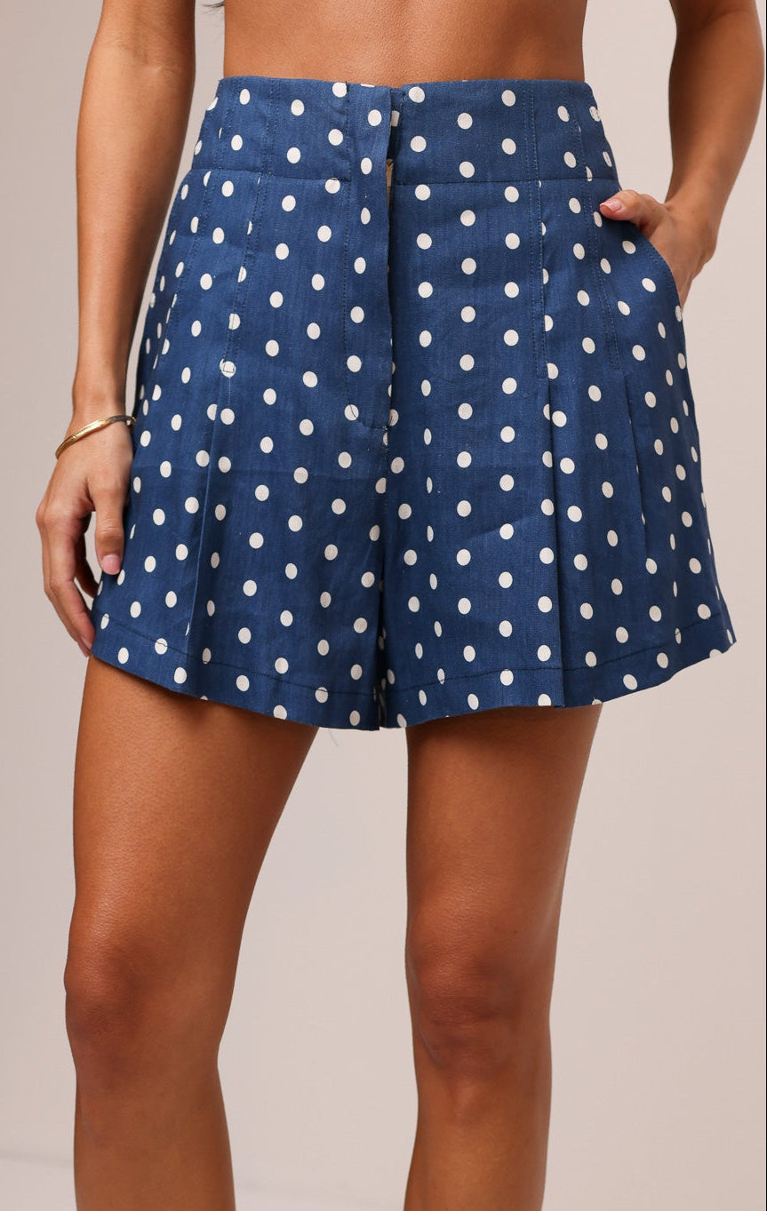 PLEATED SHORT