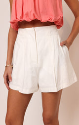 PLEATED SHORT