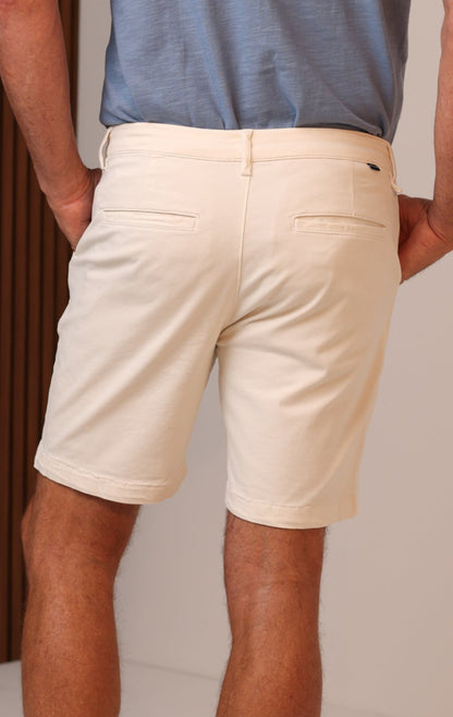 BOWEN SHORT - WHISPER WHITE - 28