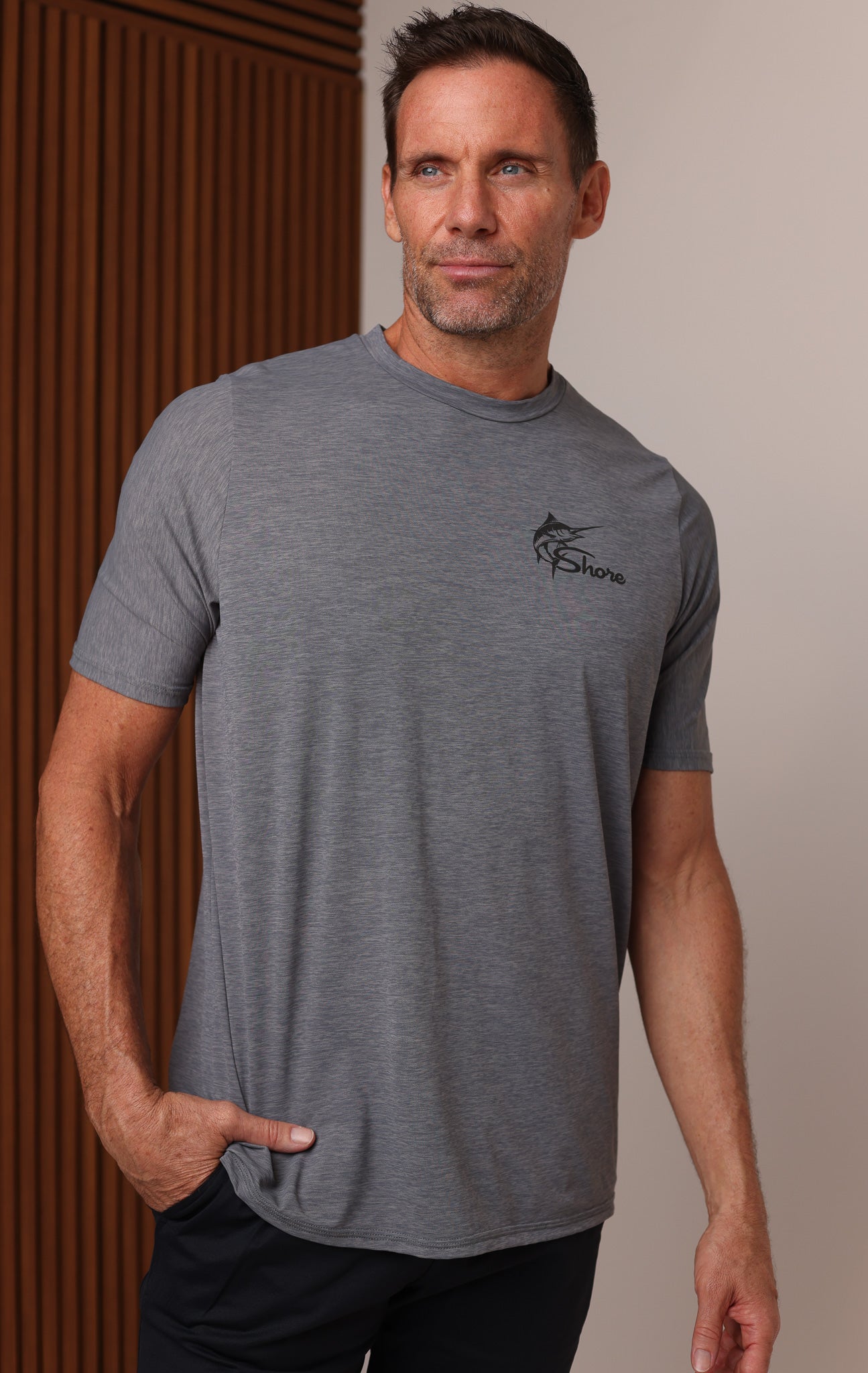 SHORE 1961 BORN BY WATER RASHGUARD