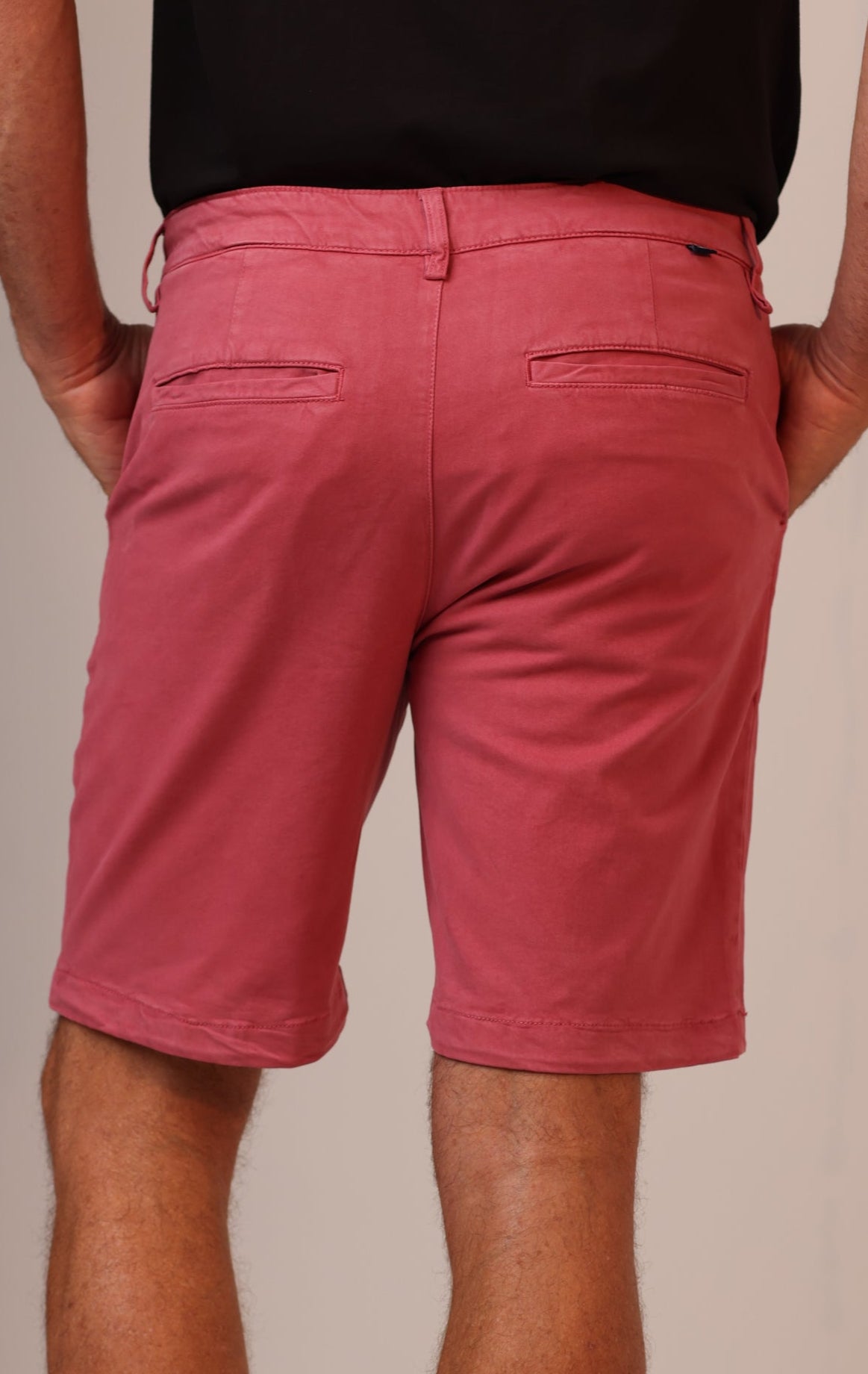 9" BOWEN SHORT - ROSE WINE - 28