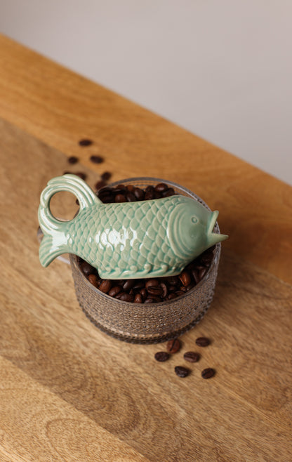 2 OZ. STONEWARE FISH SHAPED CREAMER DG0472A