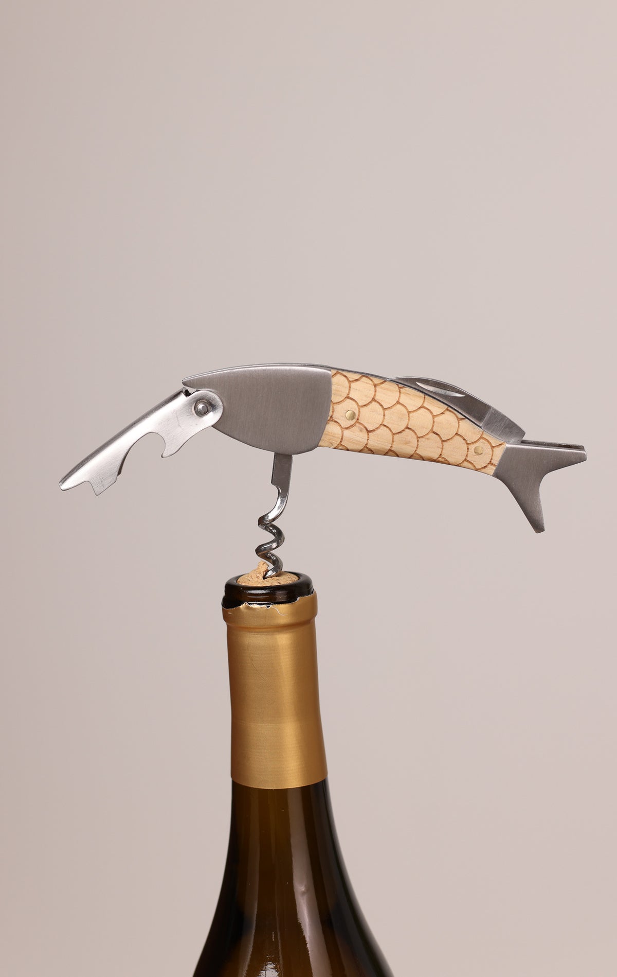 OAK WOOD & STAINLESS STEEL FISH SHAPED BOTTLE OPENER