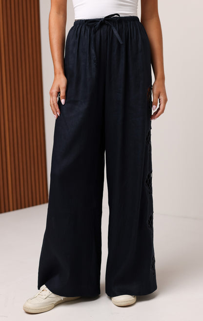 SHELLY PANT