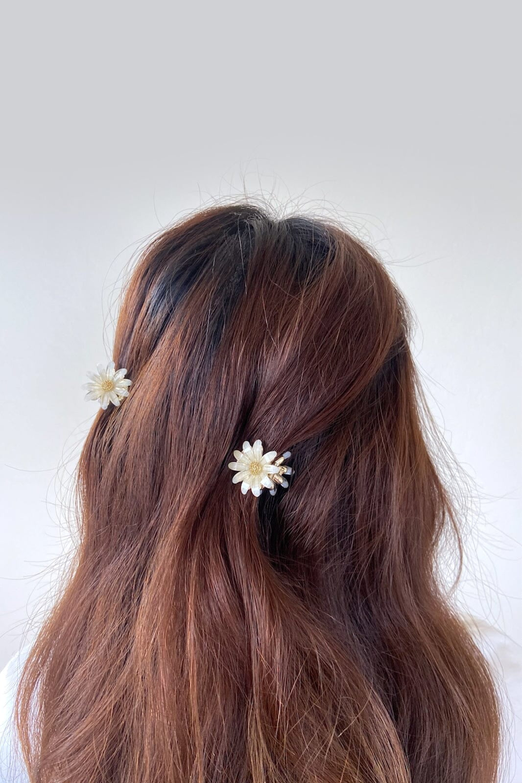 2pc Daisy Flower Claw Hair Clips - -