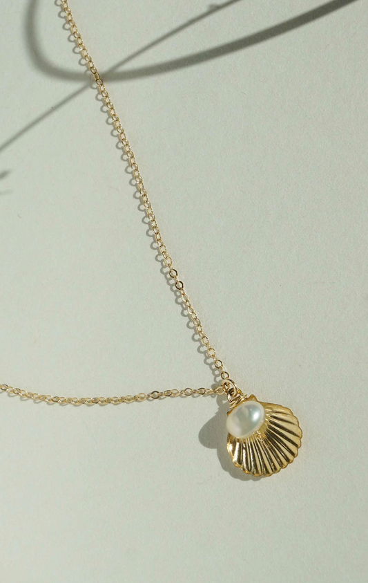 BELLE NECKLACE