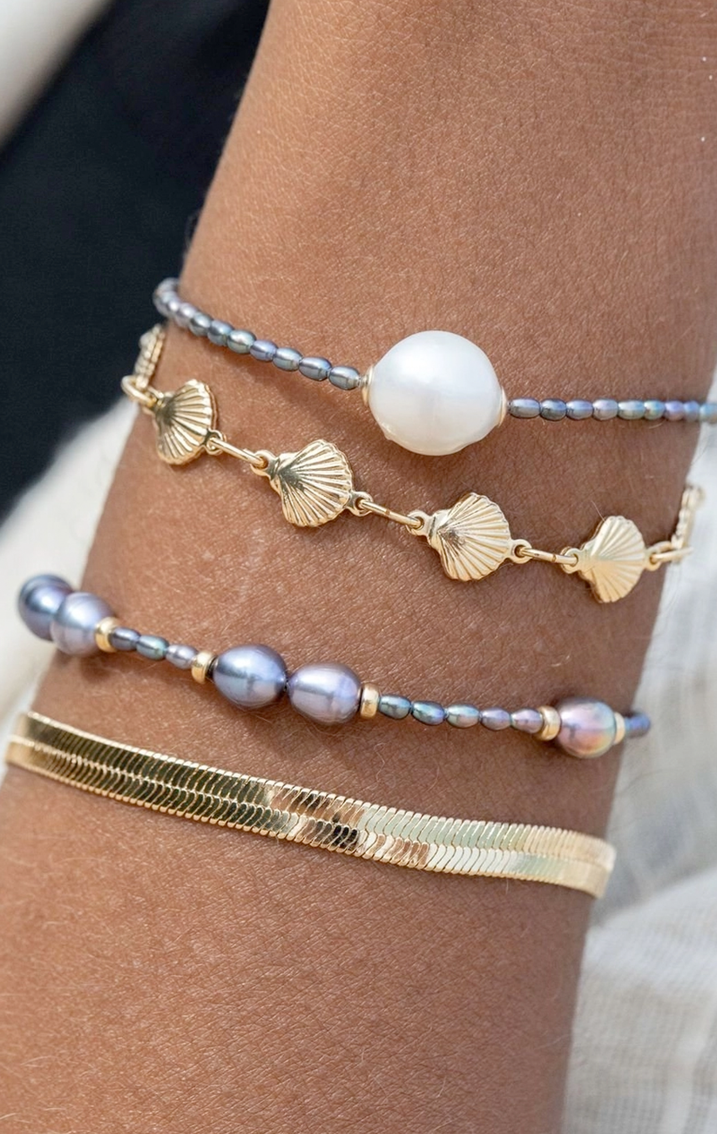 PEACOCK PEARL BEAD BRACELET - HIWAHIWA