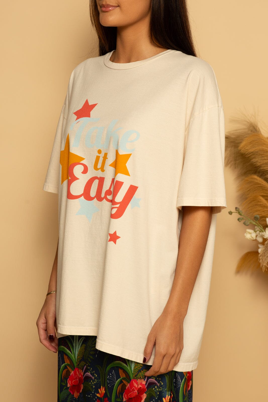 TAKE IT EASY GRAPHIC TEE
