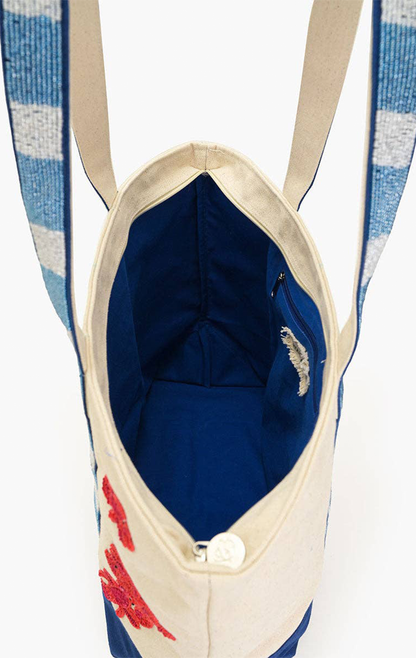 COASTAL CLAW BEADED BOAT BAG