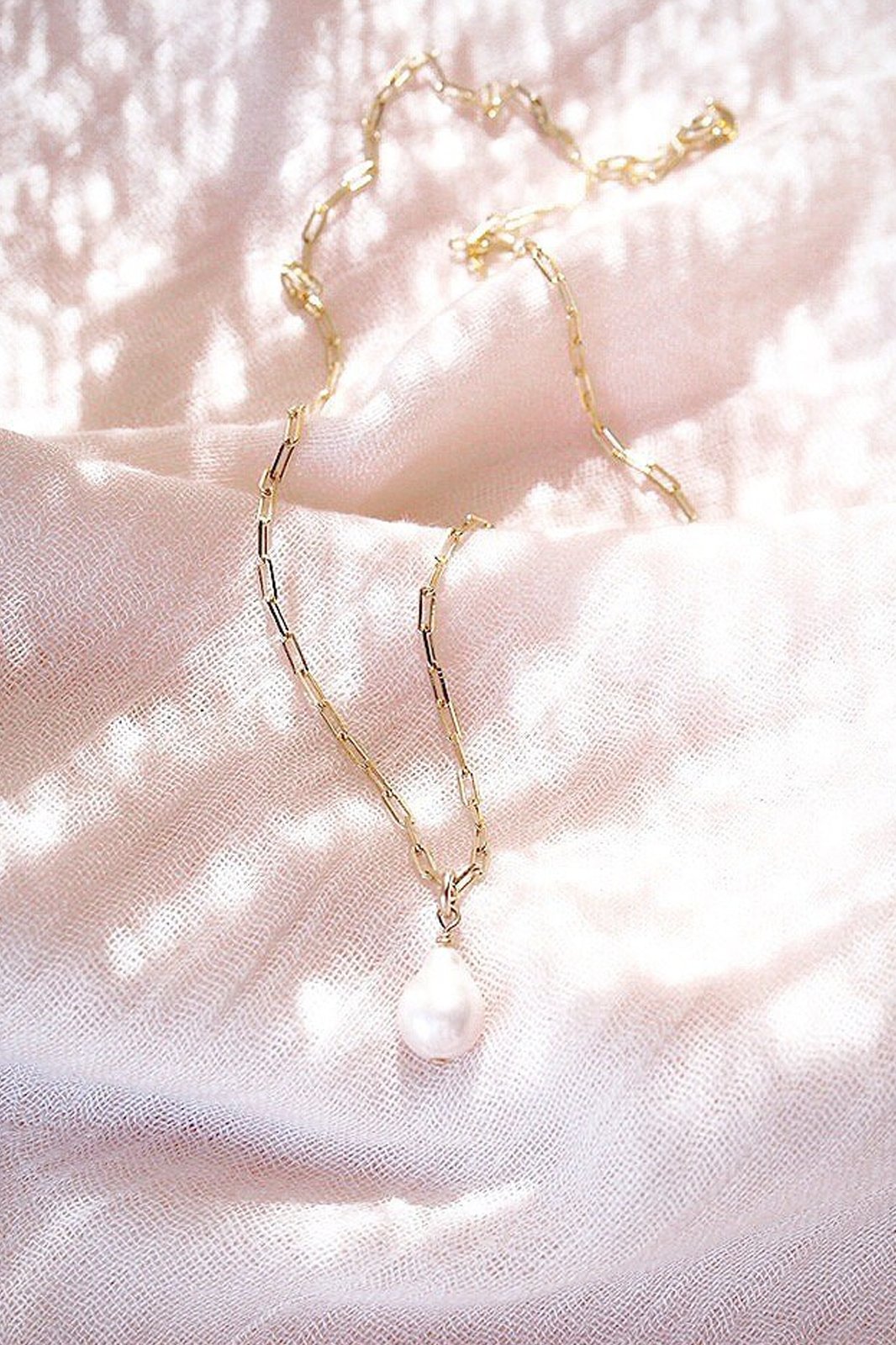 DAINTY BAROQUE PEARL NECKLACE - KEHAU - Gold