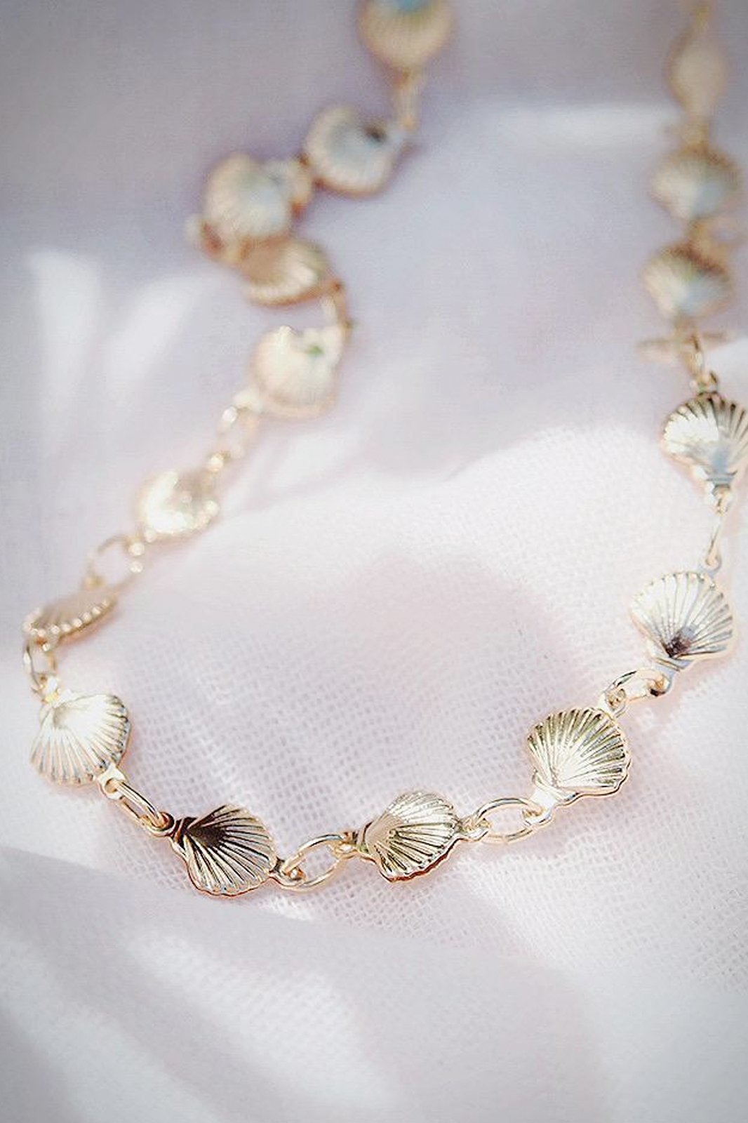 GOLD FILLED SEASHELL CHAIN CHOKER - LEIALOHA - GOLD