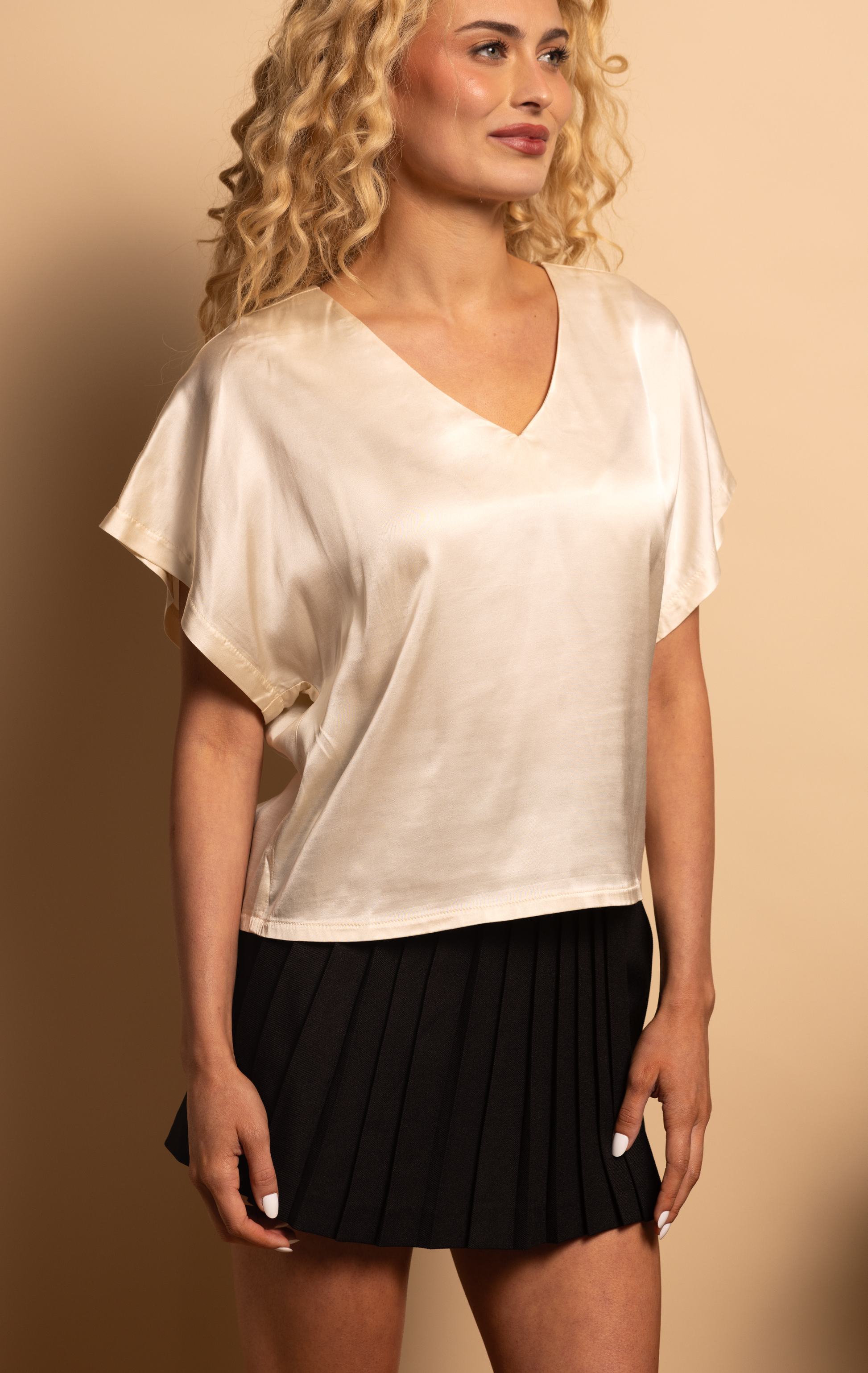 VIOLET V NECK TOP - IVORY - XS