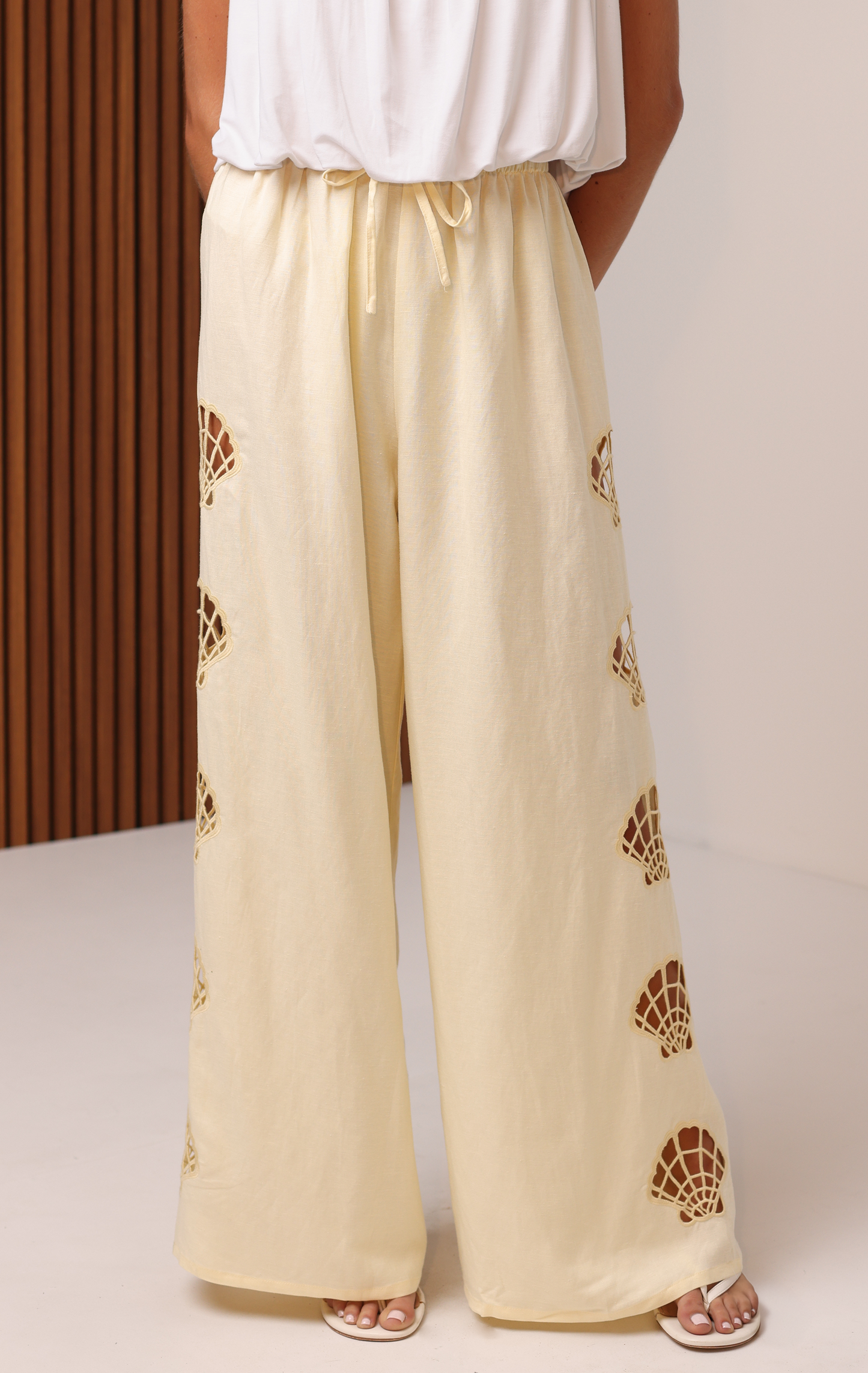 SHELLY PANT