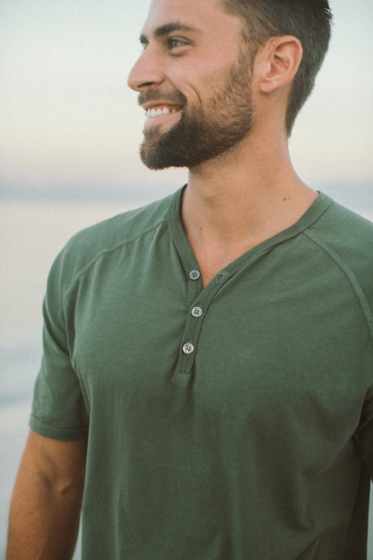 ORGANIC MENS HENLEY - THYME - S